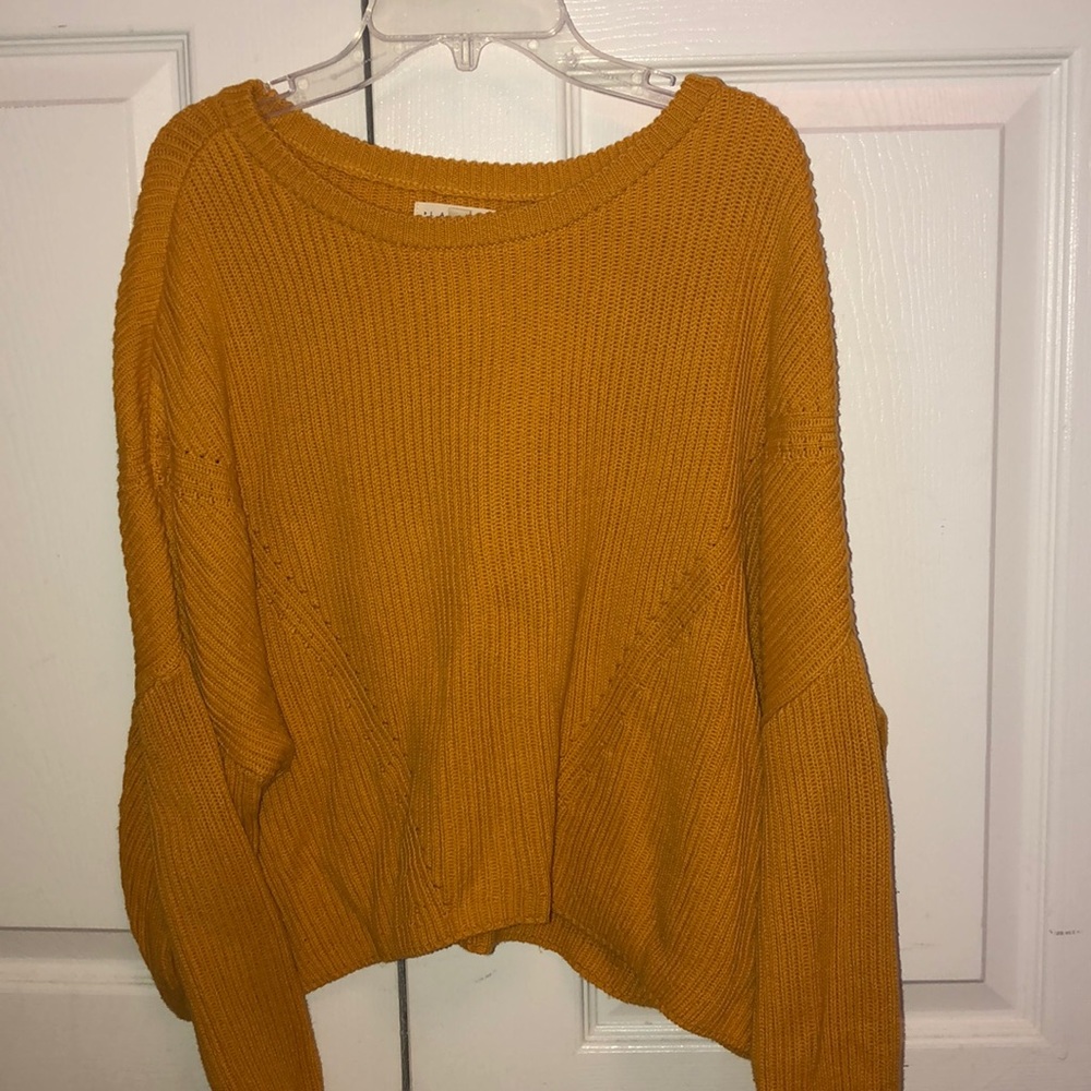 MUSTARD KNITTED SWEATER